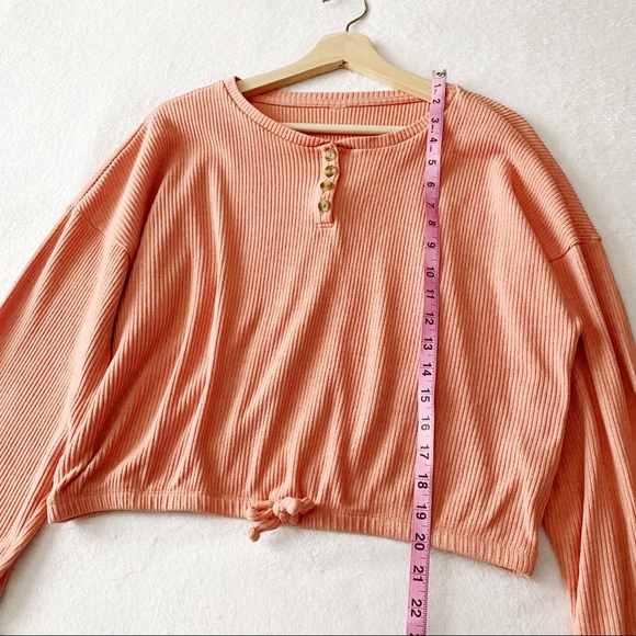 Pink Ribbed Cropped Waist Henley Top - Picture 3 of 8